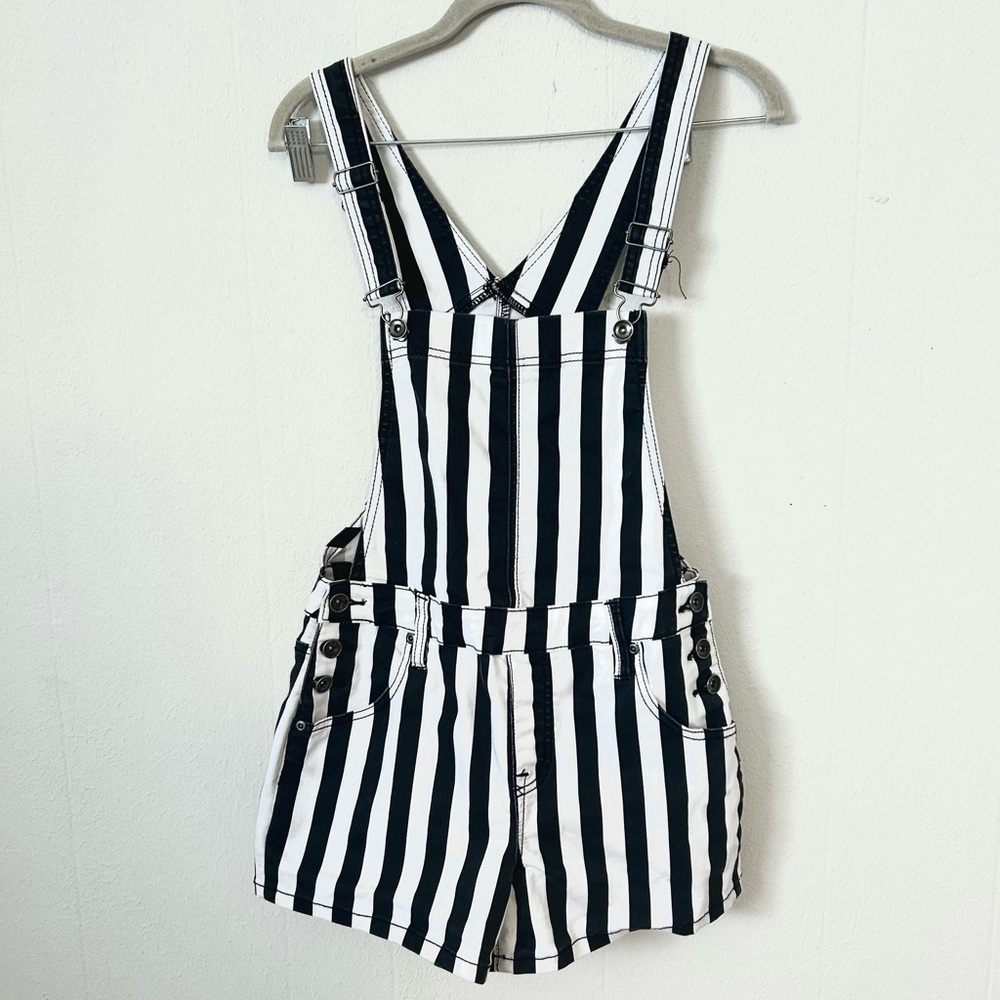 blackheart sm striped overall shorts